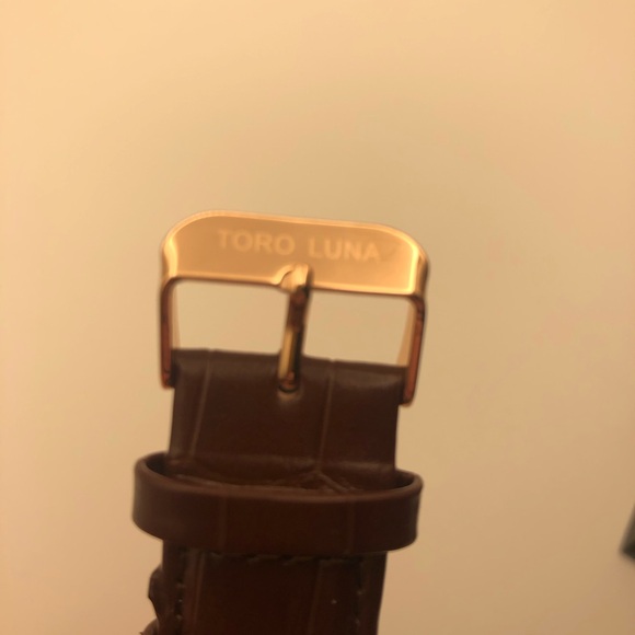 Toro Luna Aficionado Quartz Rose Gold Wristwatch. - Picture 7 of 10